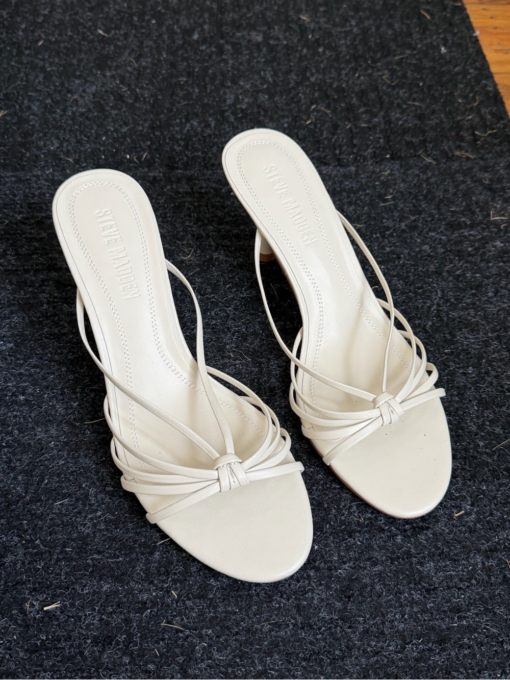 Steve Madden Cream Strappy Knot Slide Heels